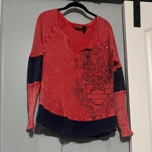 Women’s Harley Davidson 
Faded & Stylish Red and Blue Women's Top